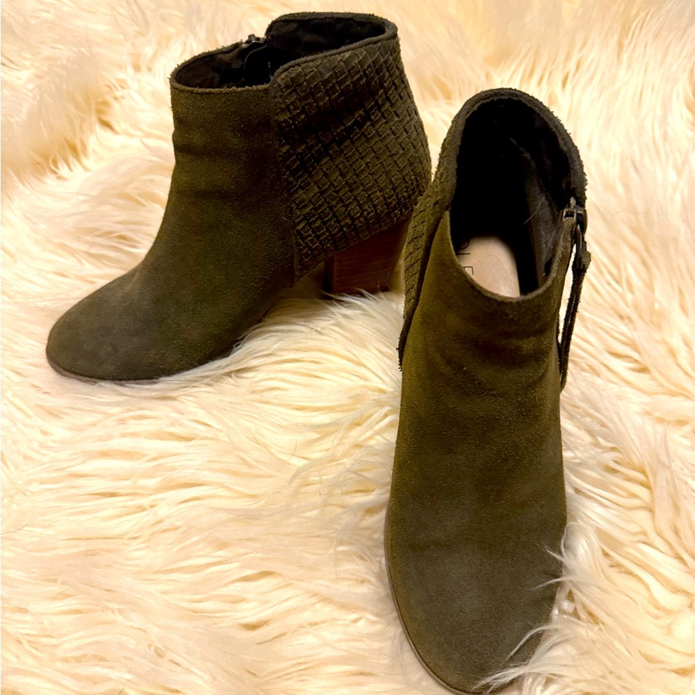 Sole Society Green Booties Size 7.5